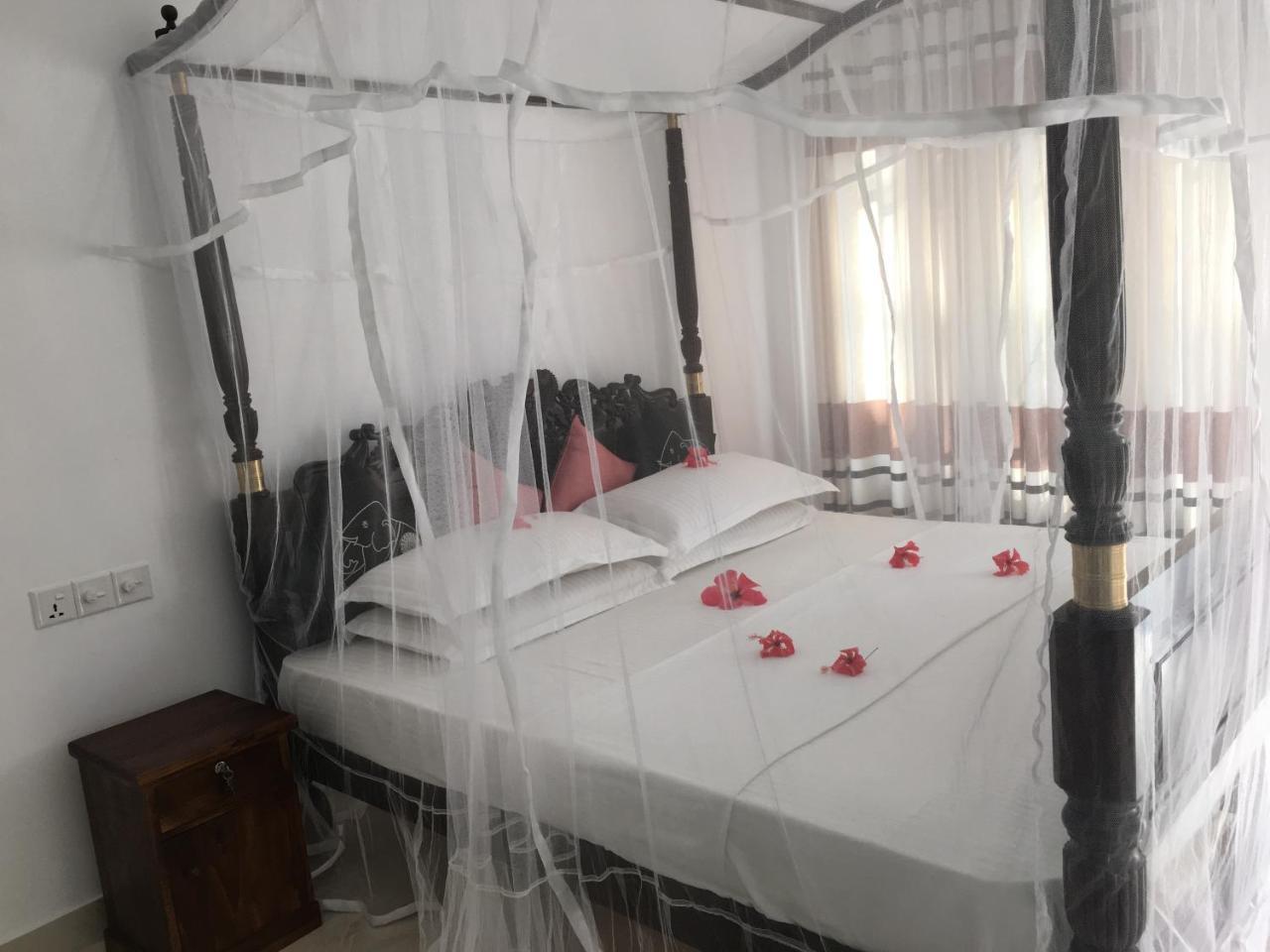 Hotel Sea Breeze Bentota Zewnętrze zdjęcie